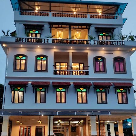 Meghdoot River Resort Kochi Kültér fotó