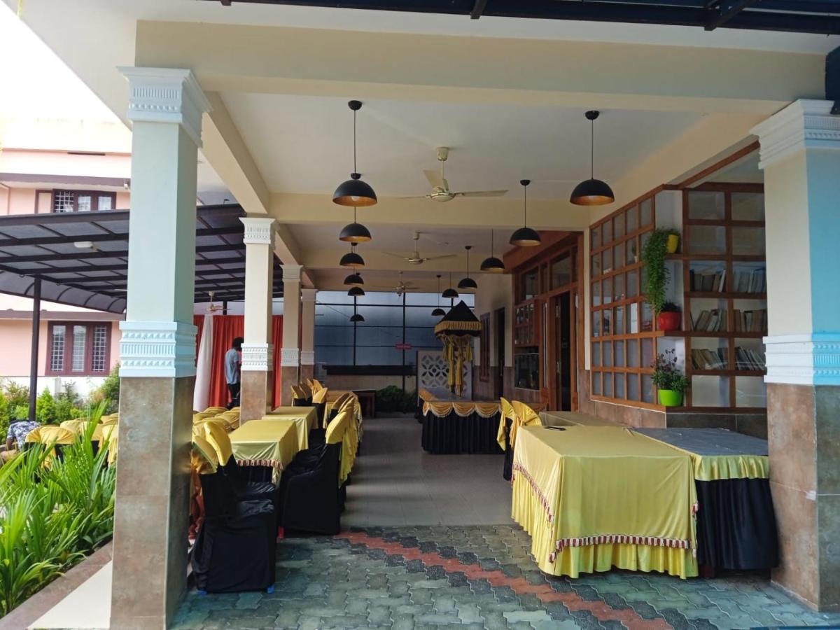 Meghdoot River Resort Kochi Kültér fotó